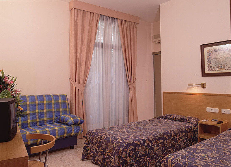 巴塞罗那 中心旅馆酒店 客房 照片